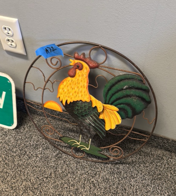 metal rooster hanger